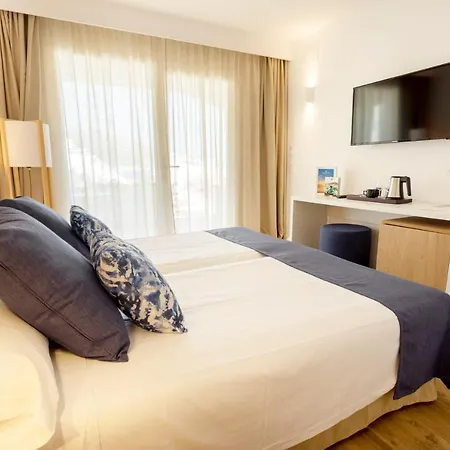 Hotel Parque Nereida 4*
